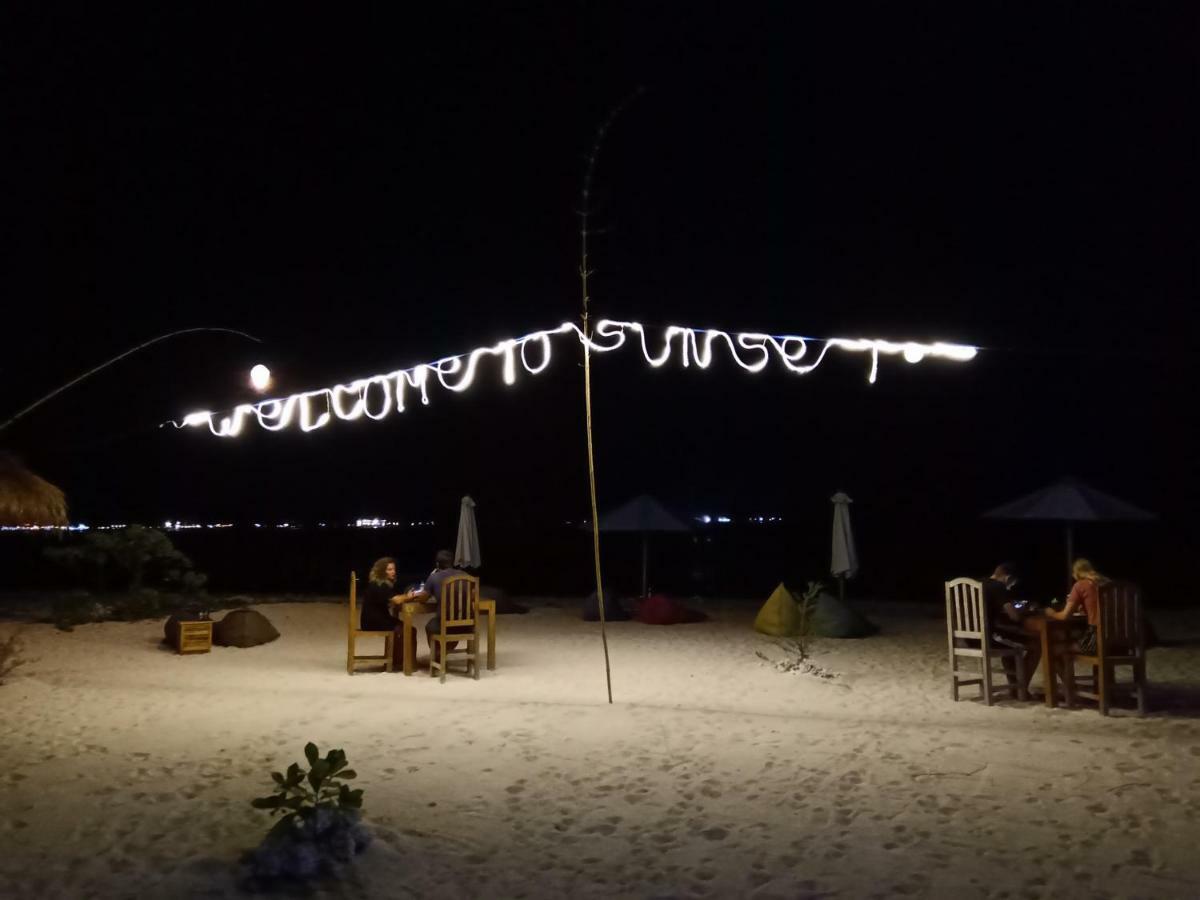 Sunset Beach Bungalow Gili Meno Eksteriør billede